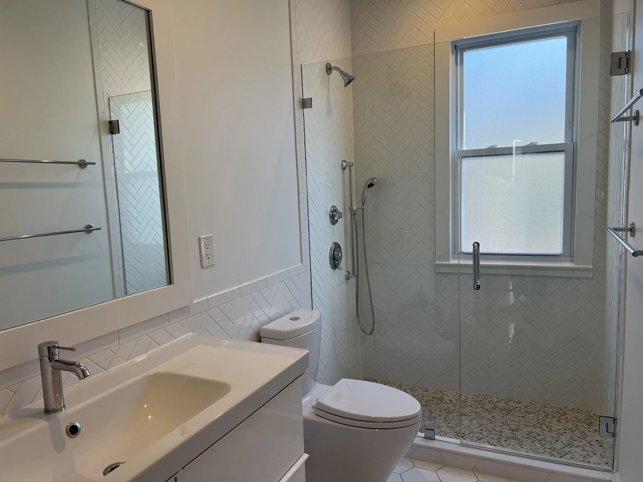 3 bed, 2 bath apartment for rent at 1657 Cambridge St Unit 3, Mid Cambridge — photo 4 of 15