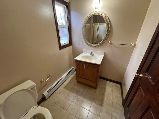 3 bed, 2 bath apartment for rent at 1657 Meridian Unit 1, Fall River — photo 17 of 30