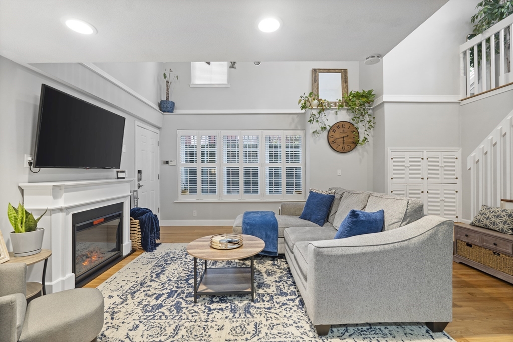 2 bed, 1 bath apartment for rent at 166 Ashmont St Unit 5, Dorchester — photo 1 of 15