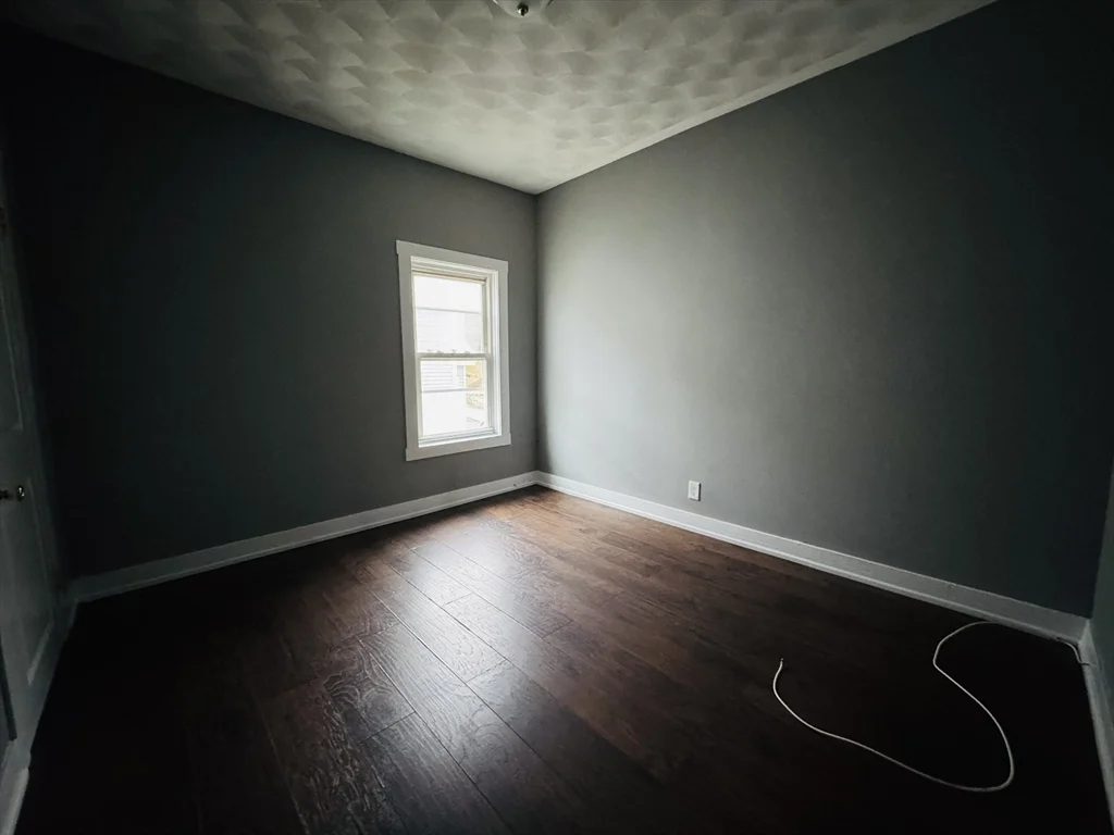 3 bed, 1 bath apartment for rent at 166 Bradford Ave Unit 3, Fall River — photo 19 of 19