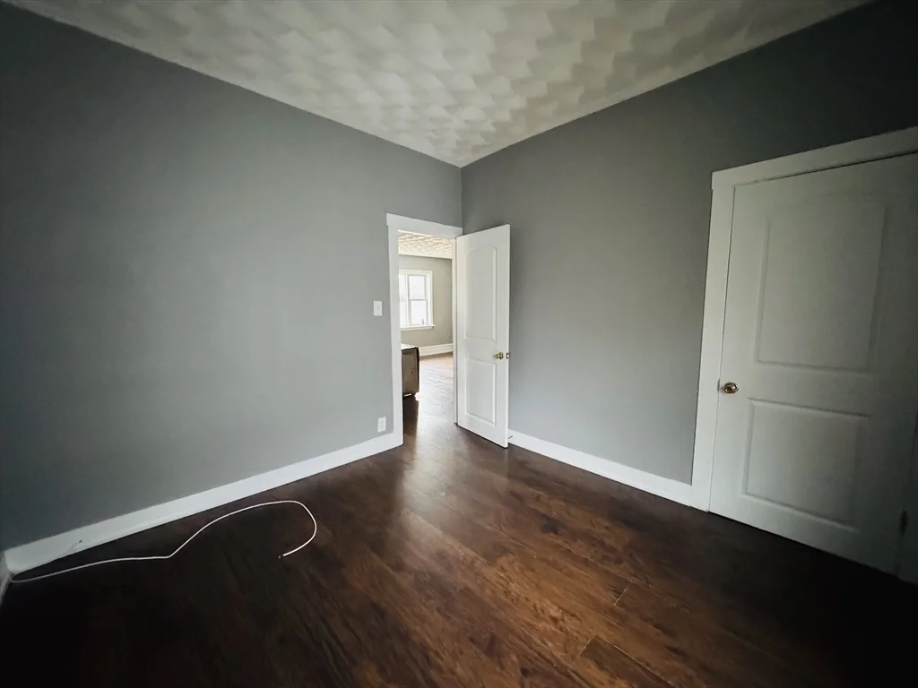 3 bed, 1 bath apartment for rent at 166 Bradford Ave Unit 3, Fall River — photo 18 of 19