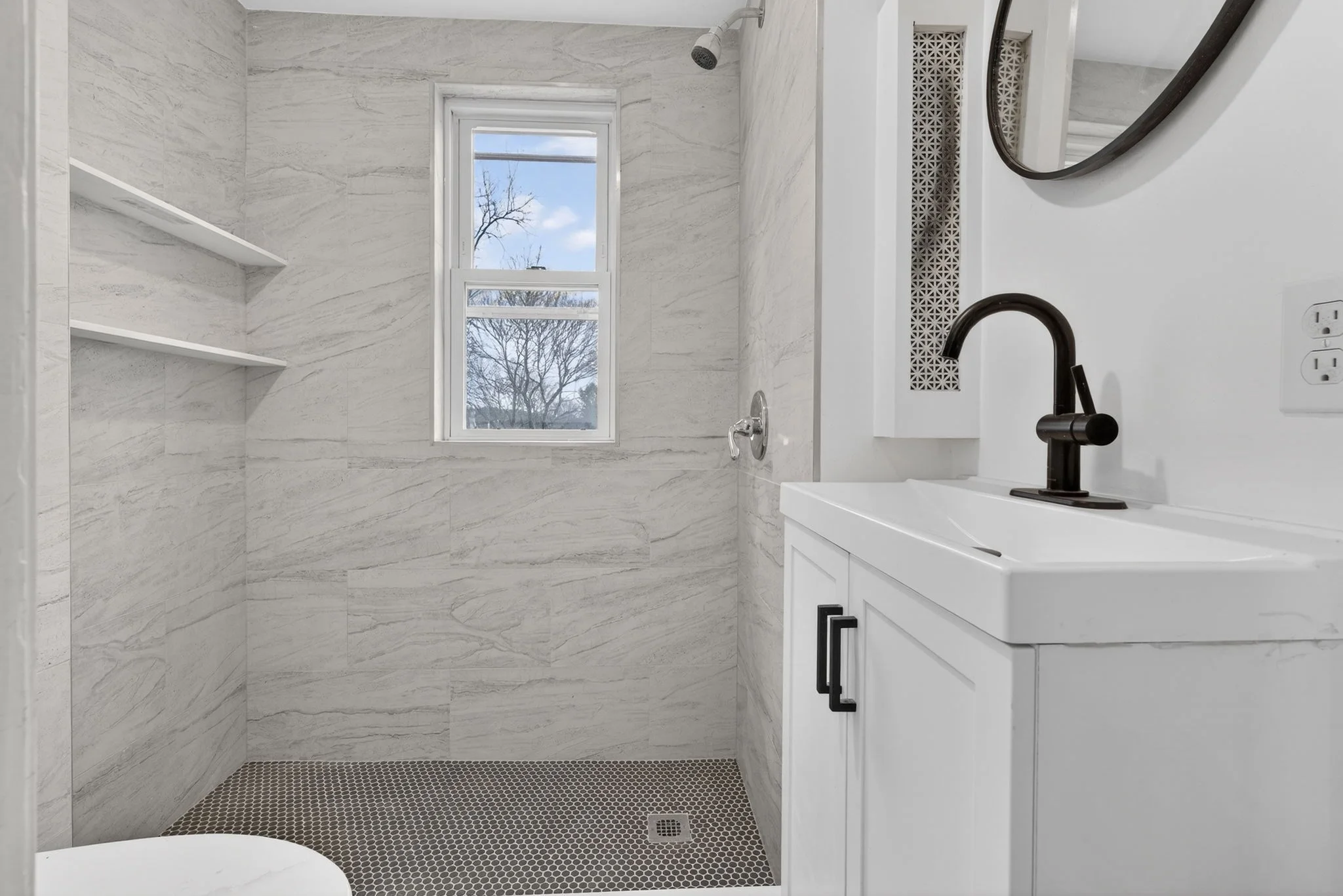 4 bed, 2 bath apartment for rent at 166 Elliot St Unit 2, Newton Upper Falls — photo 8 of 15
