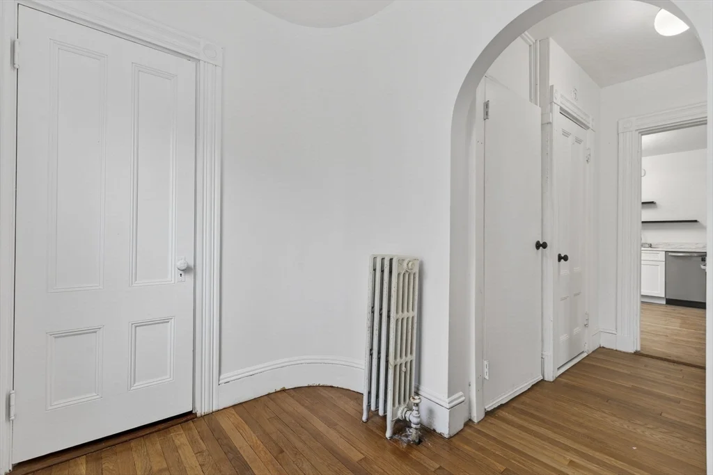 4 bed, 2 bath apartment for rent at 166 Elliot St Unit 2, Newton Upper Falls — photo 16 of 28