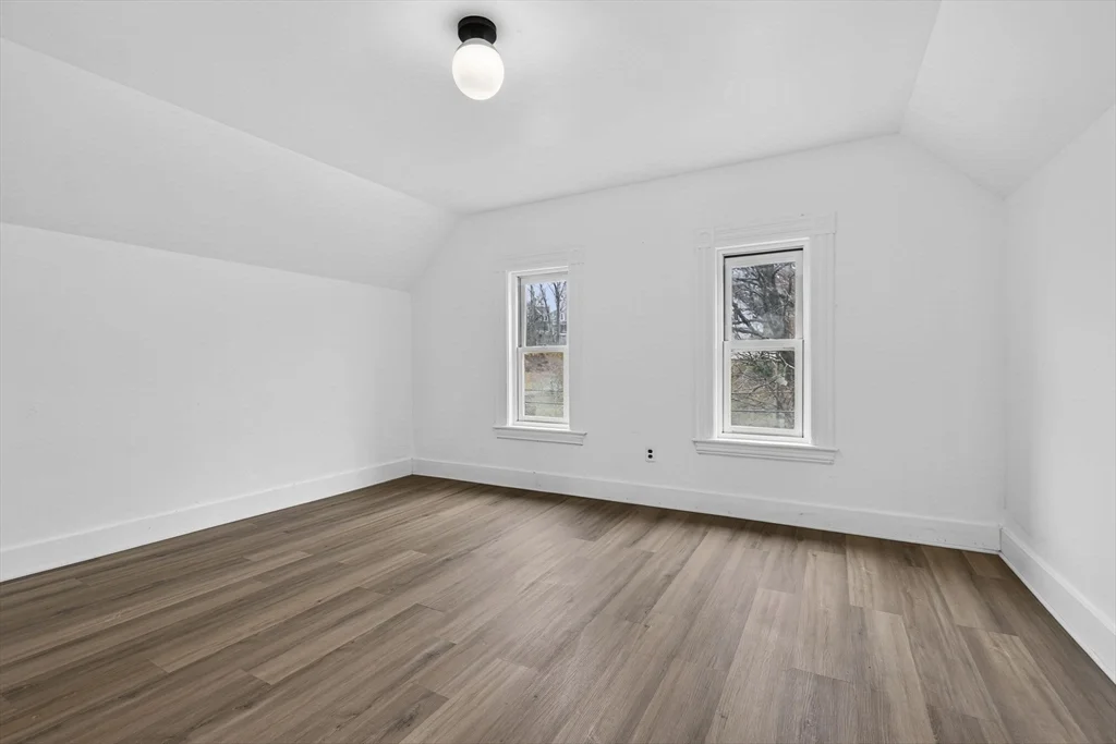 4 bed, 2 bath apartment for rent at 166 Elliot St Unit 2, Newton Upper Falls — photo 4 of 18
