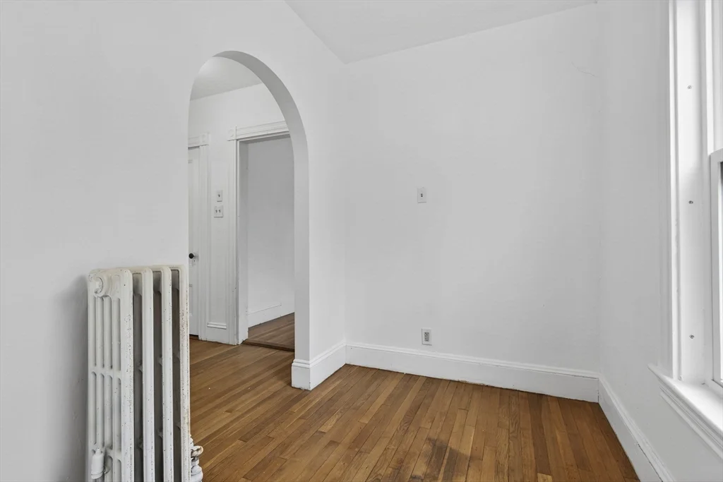 4 bed, 2 bath apartment for rent at 166 Elliot St Unit 2, Newton Upper Falls — photo 10 of 18