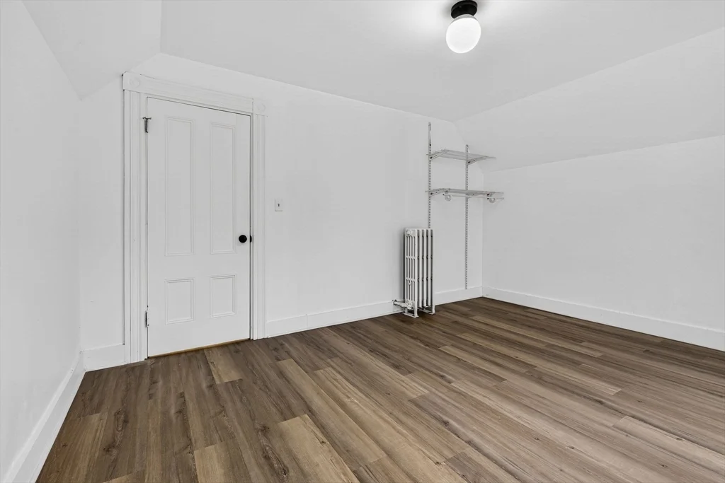 4 bed, 2 bath apartment for rent at 166 Elliot St Unit 2, Newton Upper Falls — photo 5 of 18