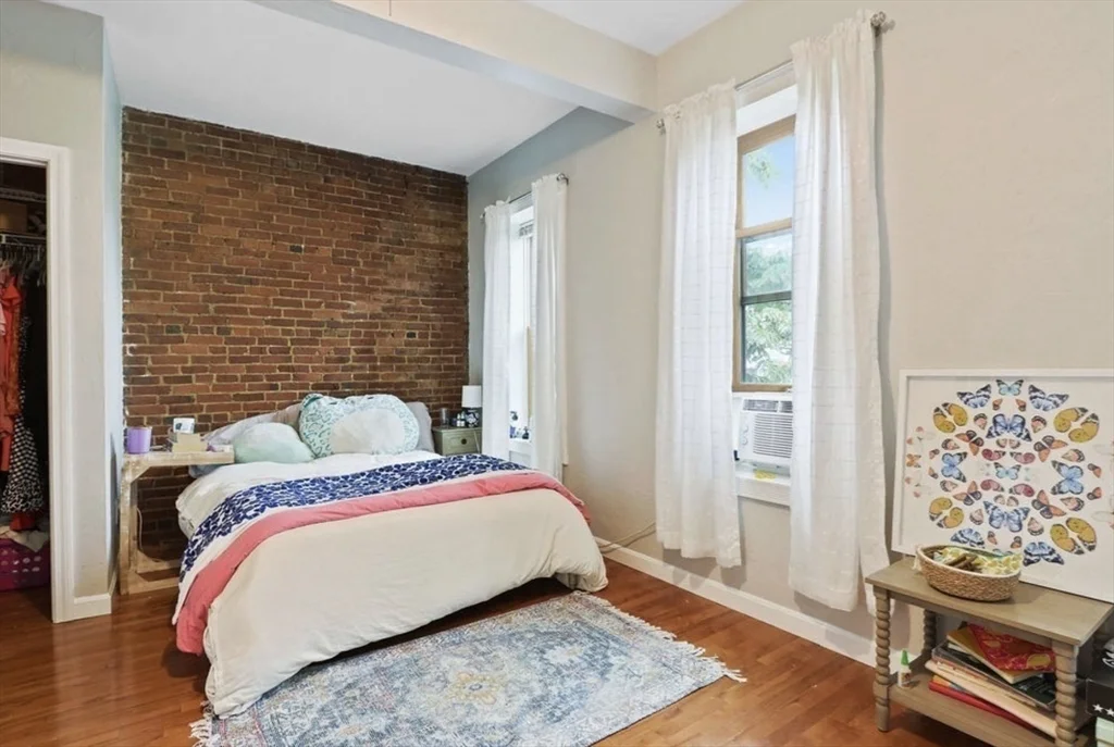 1 bed, 1 bath apartment for rent at 166 F St Unit 4, South Boston — photo 6 of 12