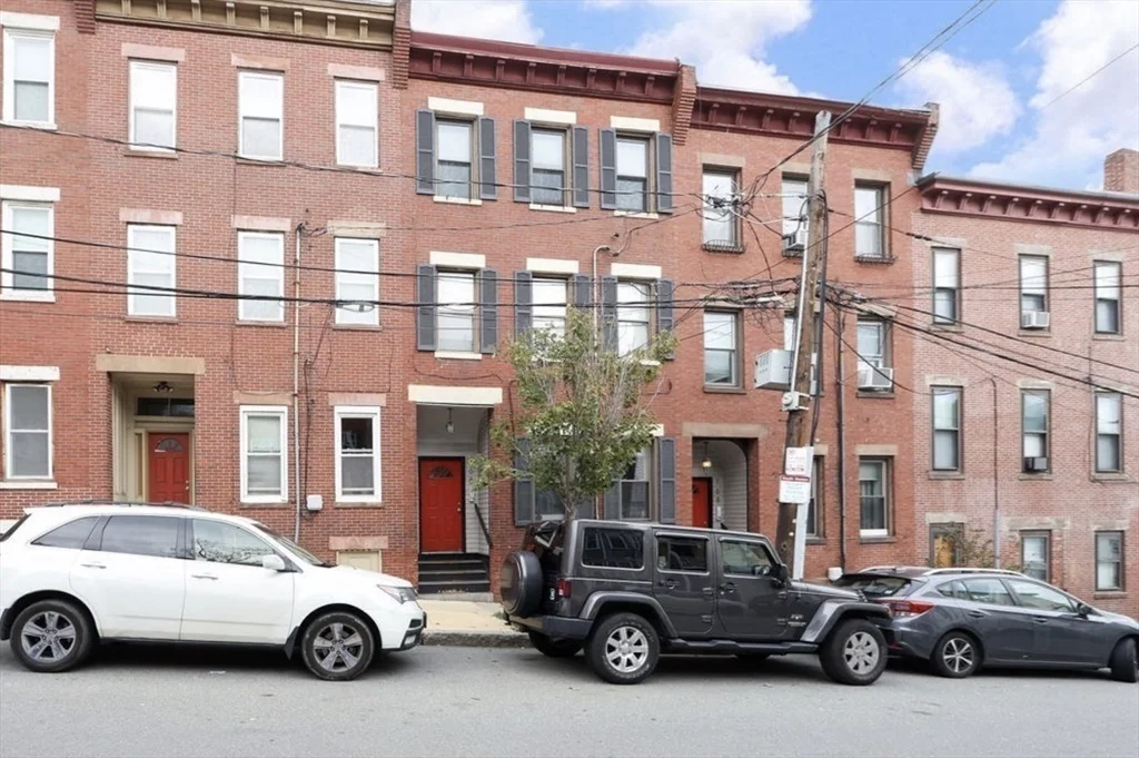 1 bed, 1 bath apartment for rent at 166 F St Unit 4, South Boston — photo 9 of 12
