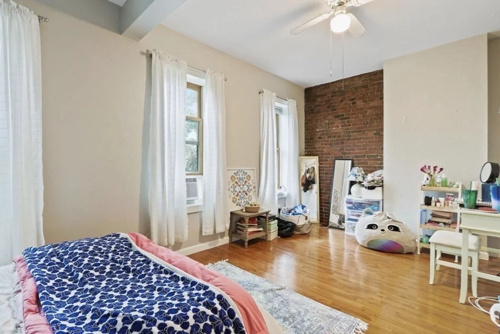 1 bed, 1 bath apartment for rent at 166 F St Unit 4, South Boston — photo 7 of 12