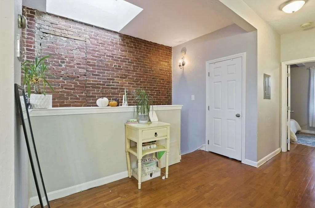1 bed, 1 bath apartment for rent at 166 F St Unit 4, South Boston — photo 2 of 12