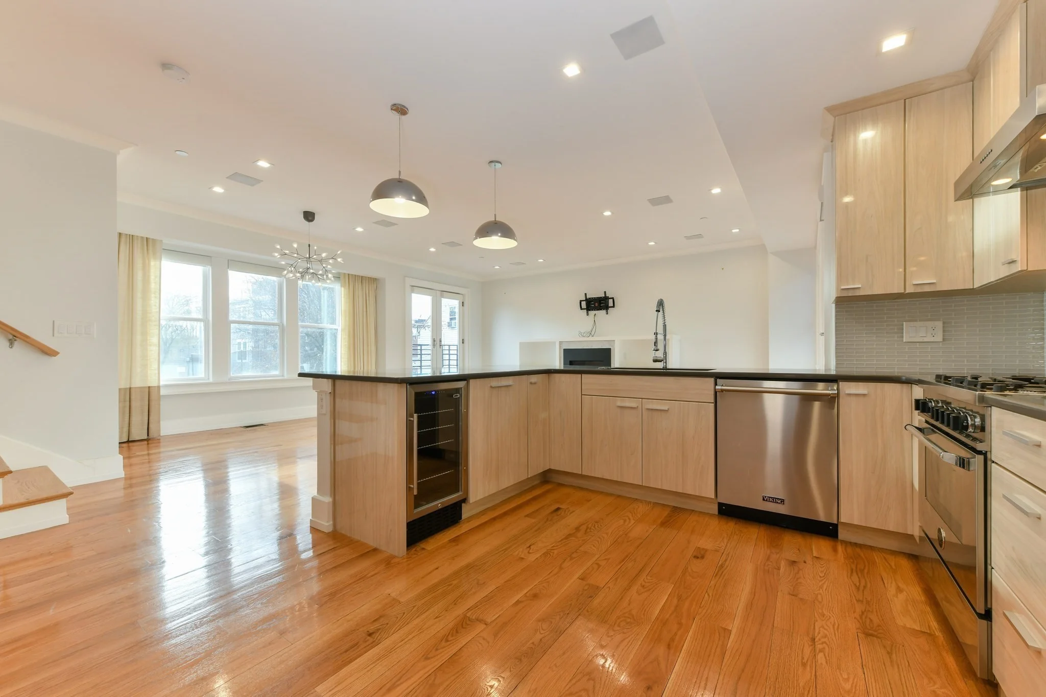 2 bed, 2 bath apartment for rent at 166 Gold St Unit 166, South Boston — photo 6 of 21