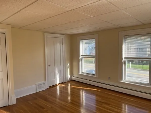 2 bed, 1 bath apartment for rent at 166 High St Unit 2, North Billerica — photo 3 of 5