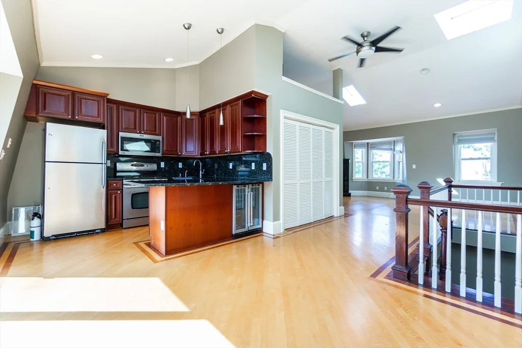 2 bed, 1 bath apartment for rent at 166 I St Unit 2, South Boston — photo 2 of 25