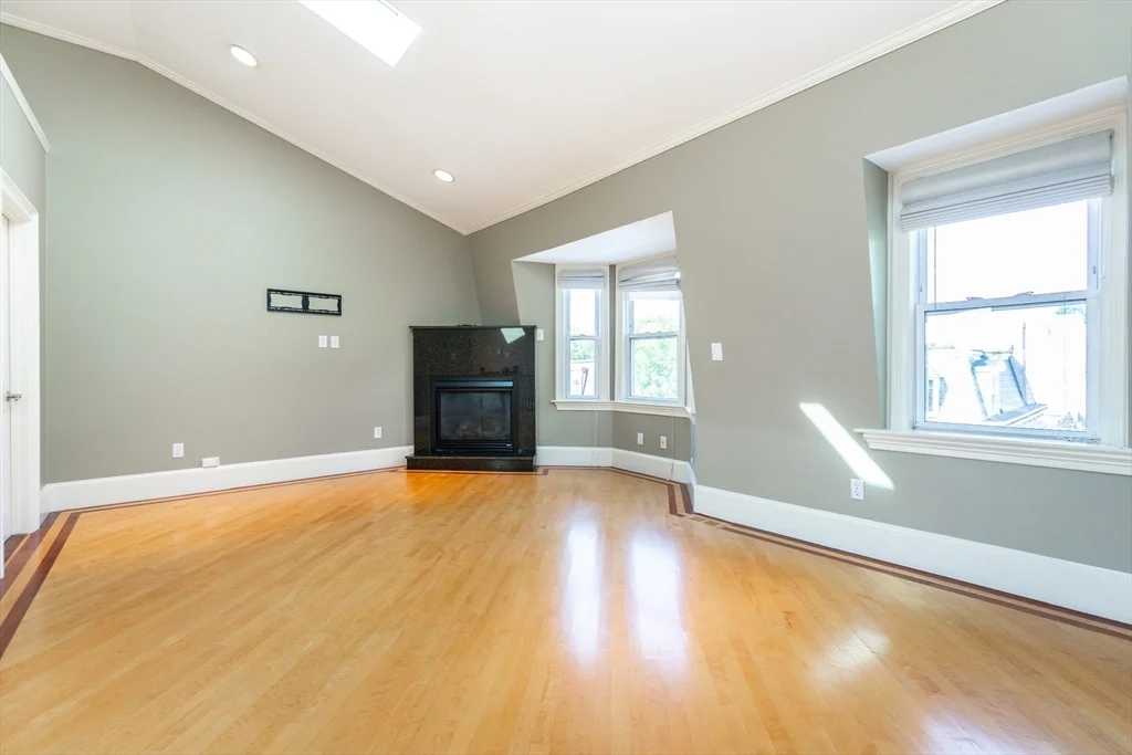 2 bed, 1 bath apartment for rent at 166 I St Unit 2, South Boston — photo 9 of 25