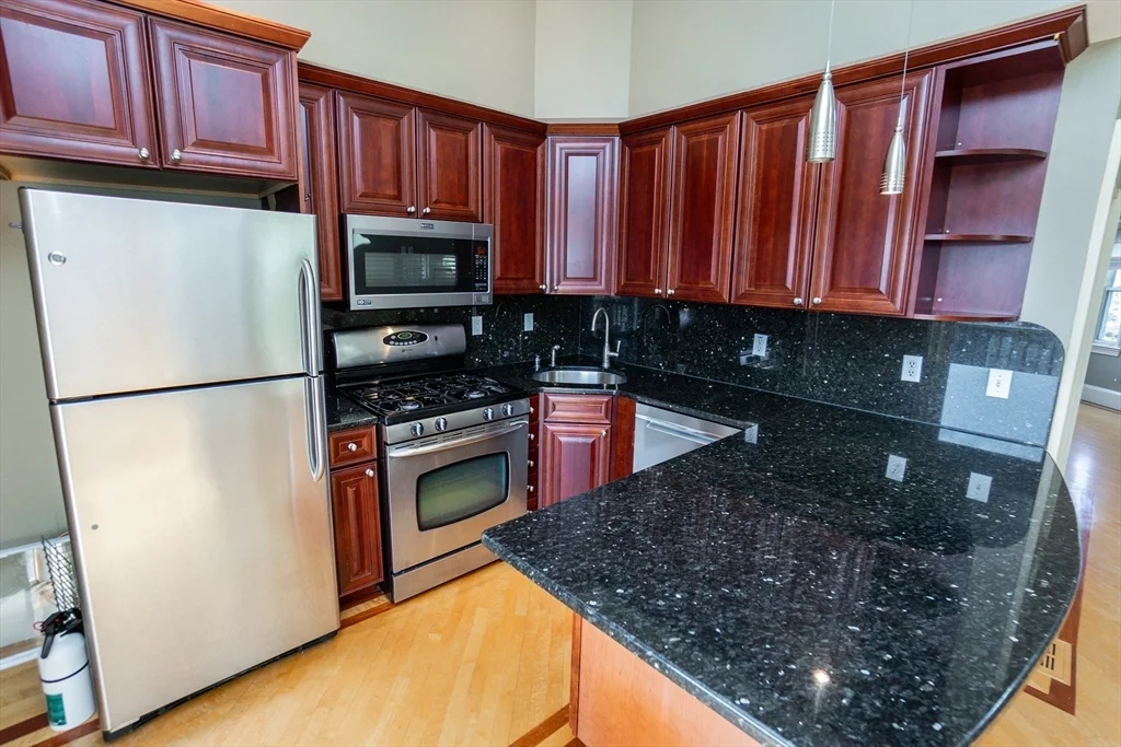 2 bed, 1 bath apartment for rent at 166 I St Unit 2, South Boston — photo 5 of 25