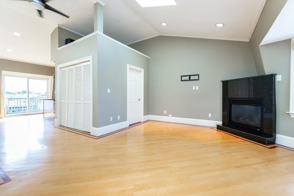 2 bed, 1 bath apartment for rent at 166 I St Unit 2, South Boston — photo 8 of 25