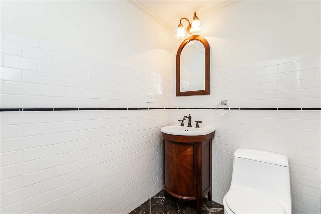 2 bed, 1 bath apartment for rent at 166 I St Unit 2, South Boston — photo 20 of 25
