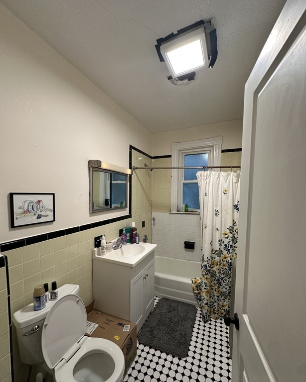 3 bed, 1 bath apartment for rent at 166 Kelton Unit 3, Allston — photo 5 of 11
