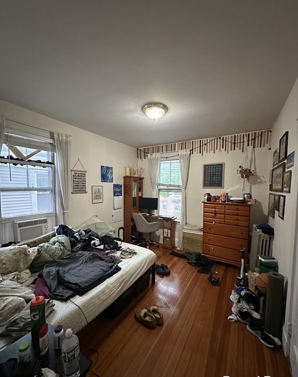 3 bed, 1 bath apartment for rent at 166 Kelton Unit 3, Allston — photo 10 of 11
