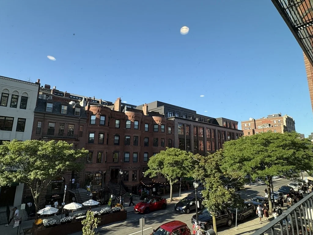 Studio bed, 1 bath apartment for rent at 166 Newbury St Unit 2F, Back Bay — photo 6 of 6
