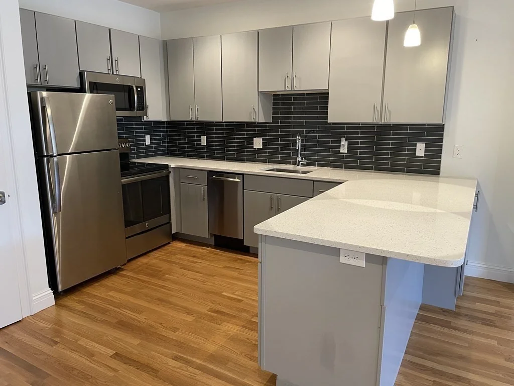 1 bed, 1 bath apartment for rent at 166 Newbury St Unit 3F, Back Bay