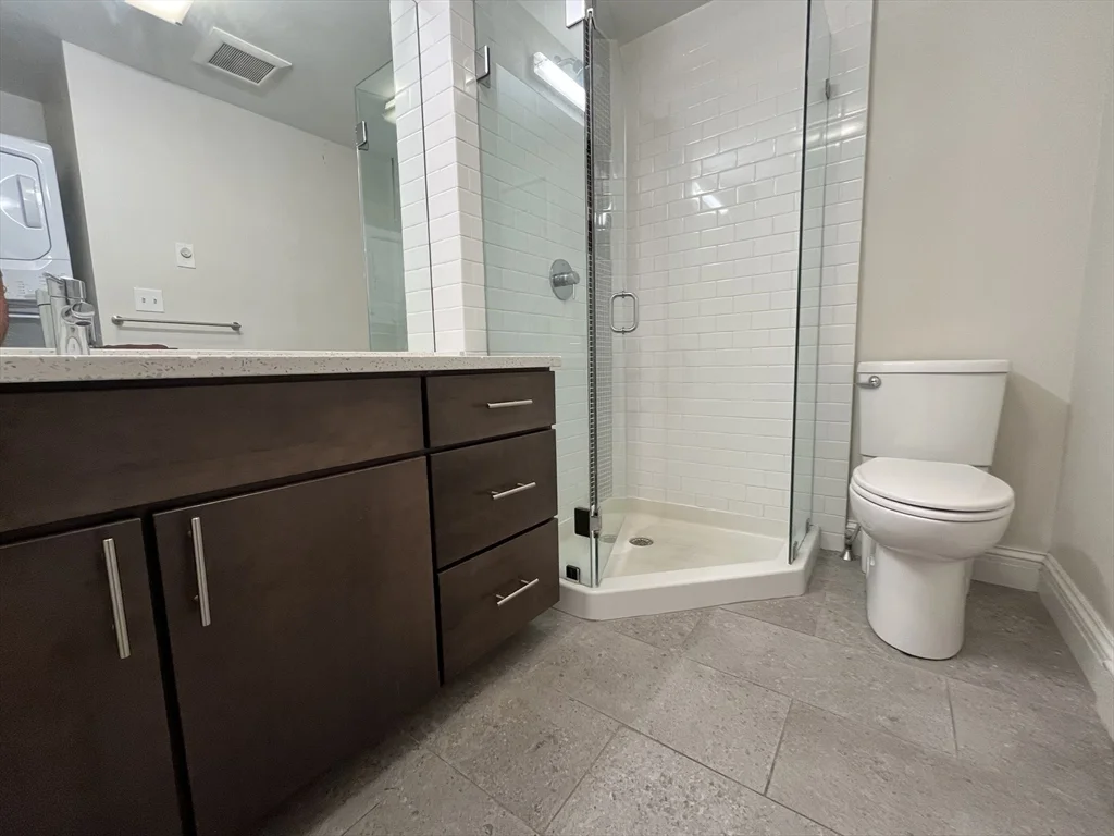 1 bed, 1 bath apartment for rent at 166 Newbury St Unit 4R, Back Bay — photo 7 of 10
