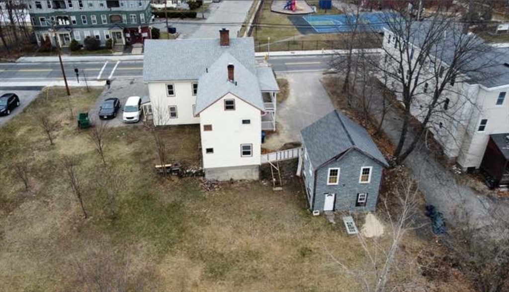 2 bed, 2 bath apartment for rent at 166 Pleasant St Unit 1, Leominster — photo 11 of 12