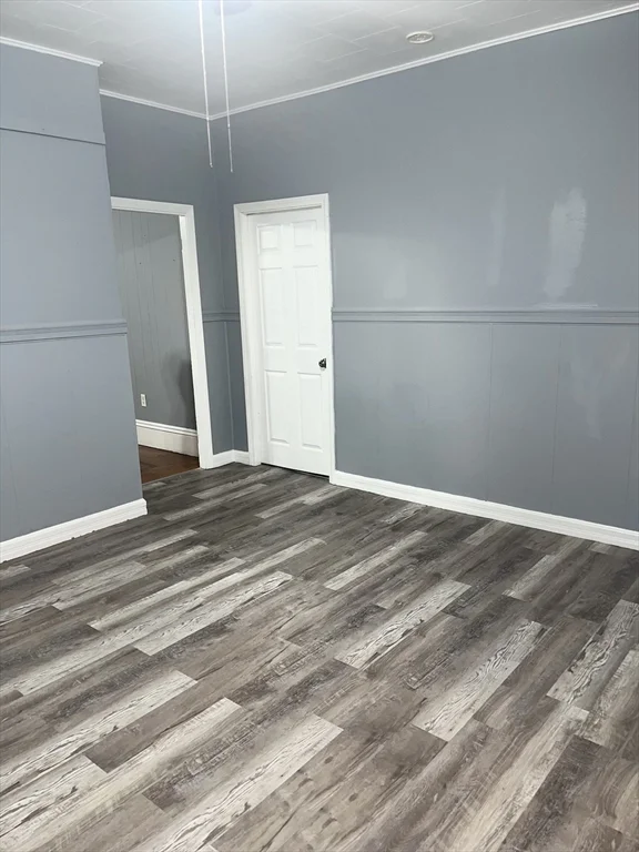 4 bed, 1 bath apartment for rent at 166 Purchase St Unit 1, New Bedford — photo 5 of 12