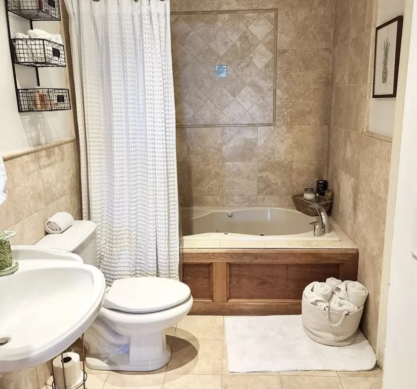 2 bed, 2 bath apartment for rent at 166 Quincy Shore Dr Unit 119, Quincy — photo 12 of 23