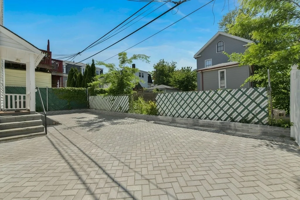 3 bed, 1 bath apartment for rent at 166 Sydney St Unit 1, Dorchester — photo 14 of 15