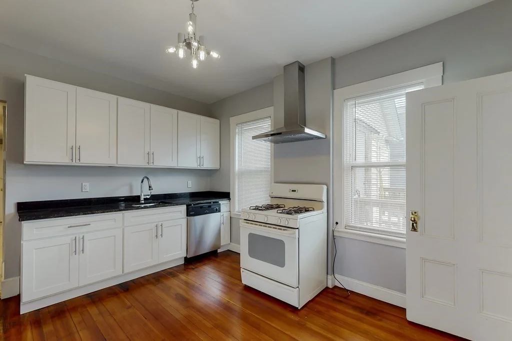 3 bed, 1 bath apartment for rent at 166 Sydney St Unit 1, Dorchester — photo 6 of 15
