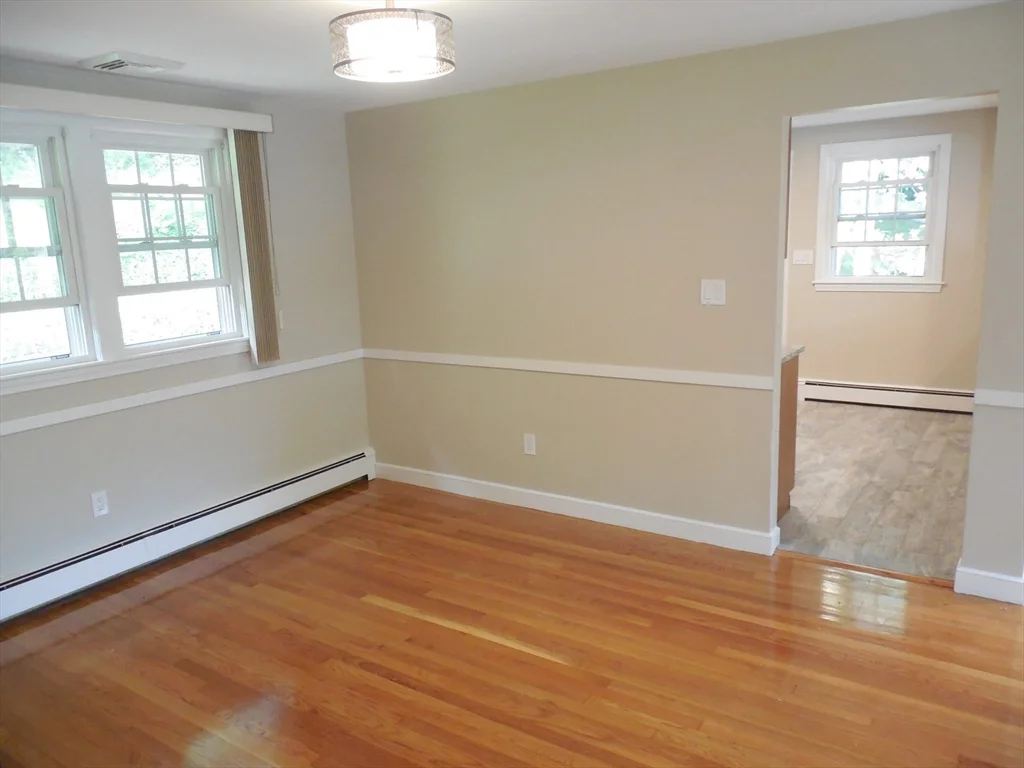 3 bed, 2 bath apartment for rent at 166 Totten Pond Rd, Piety Corner — photo 6 of 29