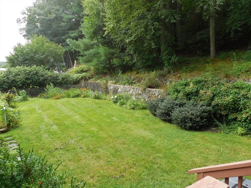 3 bed, 2 bath apartment for rent at 166 Totten Pond Rd, Piety Corner — photo 28 of 29