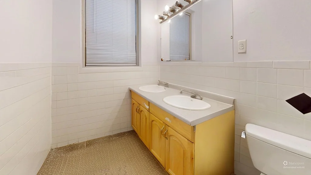 4 bed, 1 bath apartment for rent at 1661 Commonwealth Ave Unit 3, Brighton — photo 9 of 10
