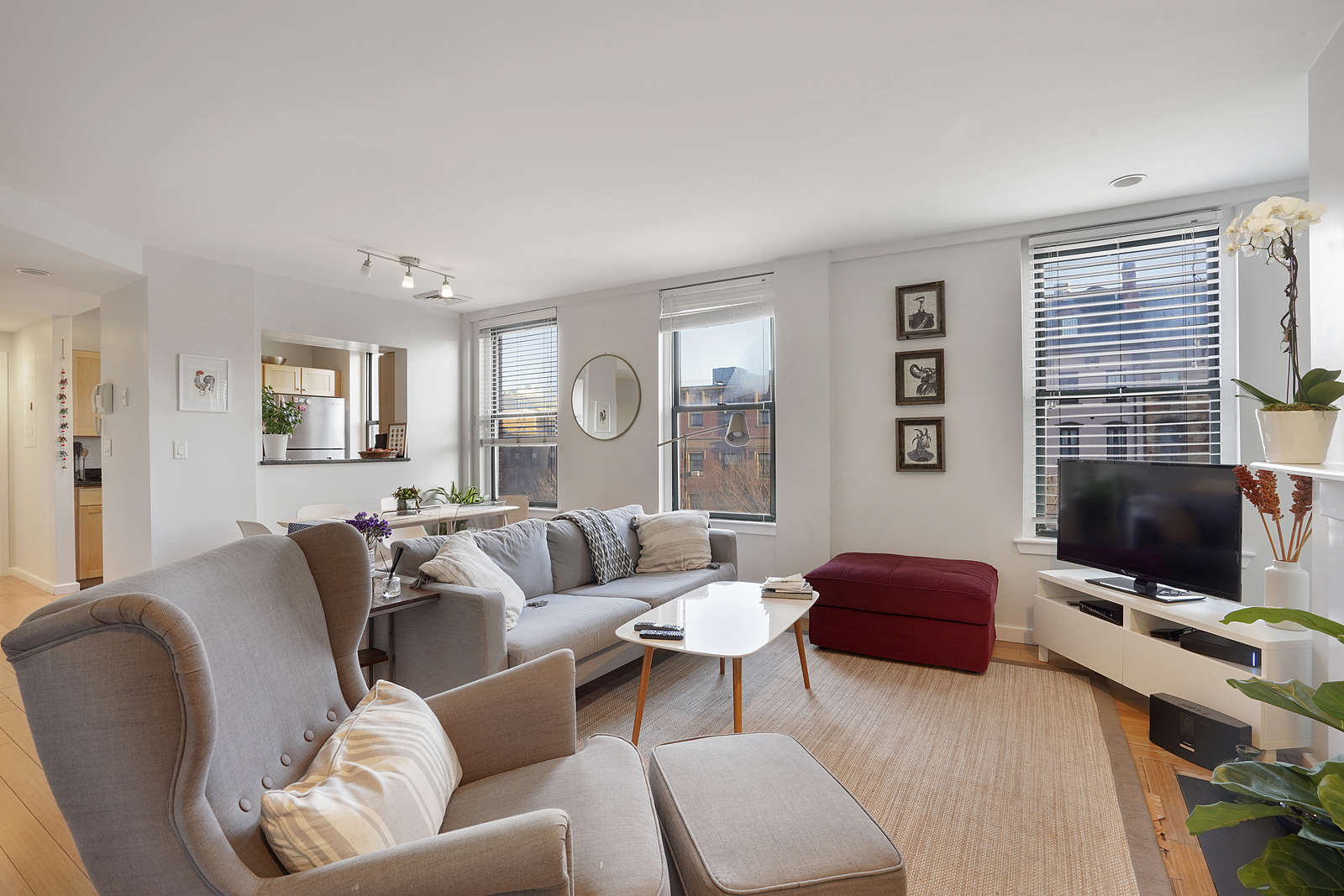 2 bed, 2 bath apartment for rent at 1661 Washington St Unit 201, South End — photo 15 of 19