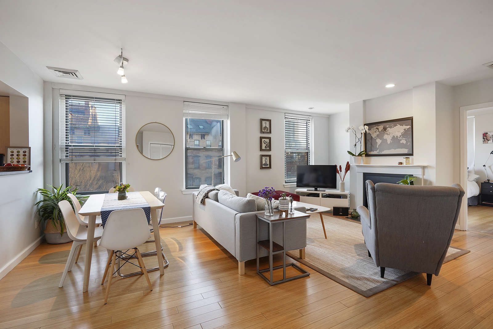 2 bed, 2 bath apartment for rent at 1661 Washington St Unit 201, South End