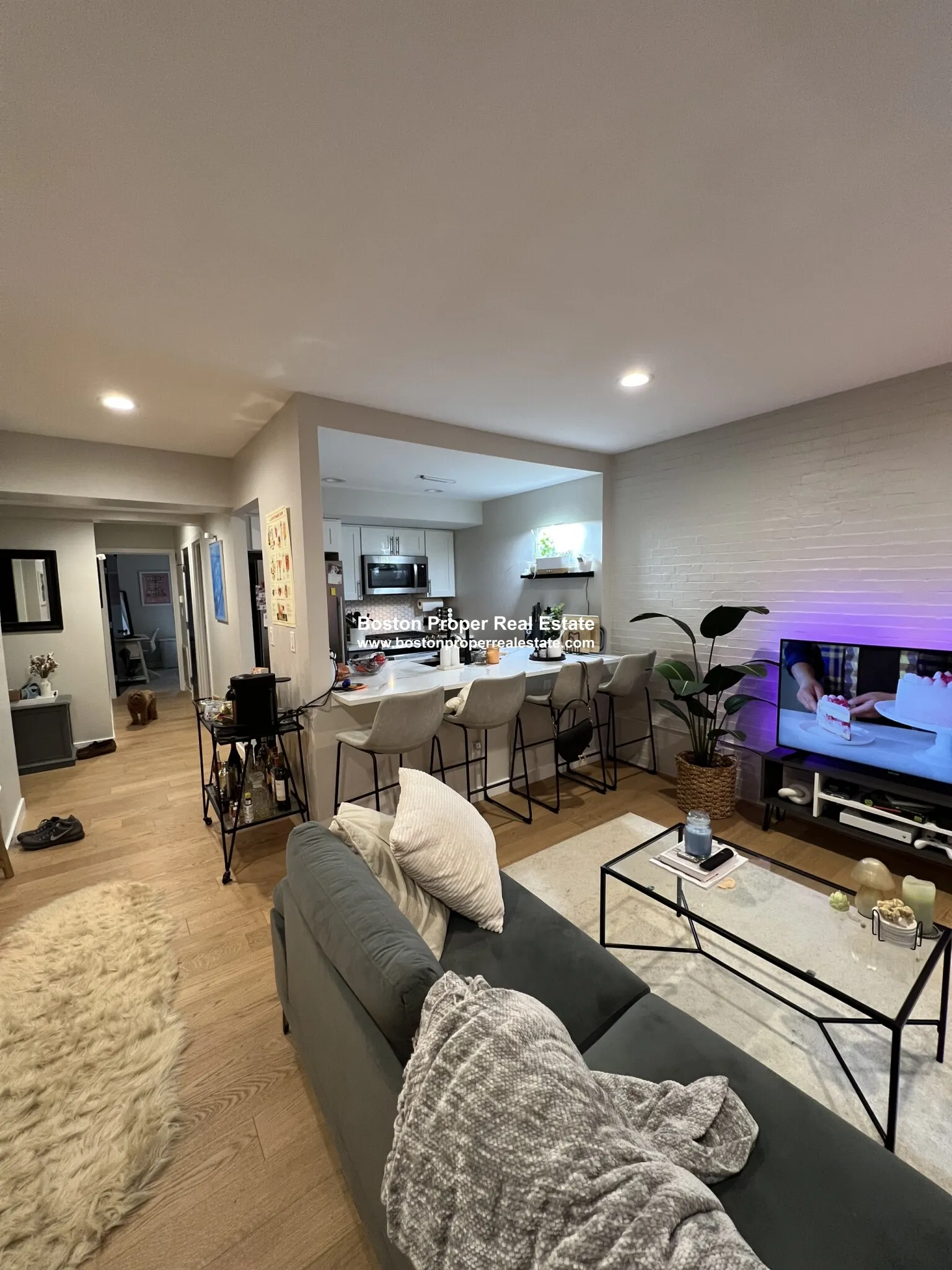 1 bed, 1 bath apartment for rent at 1661 Washington St Unit 207, South End