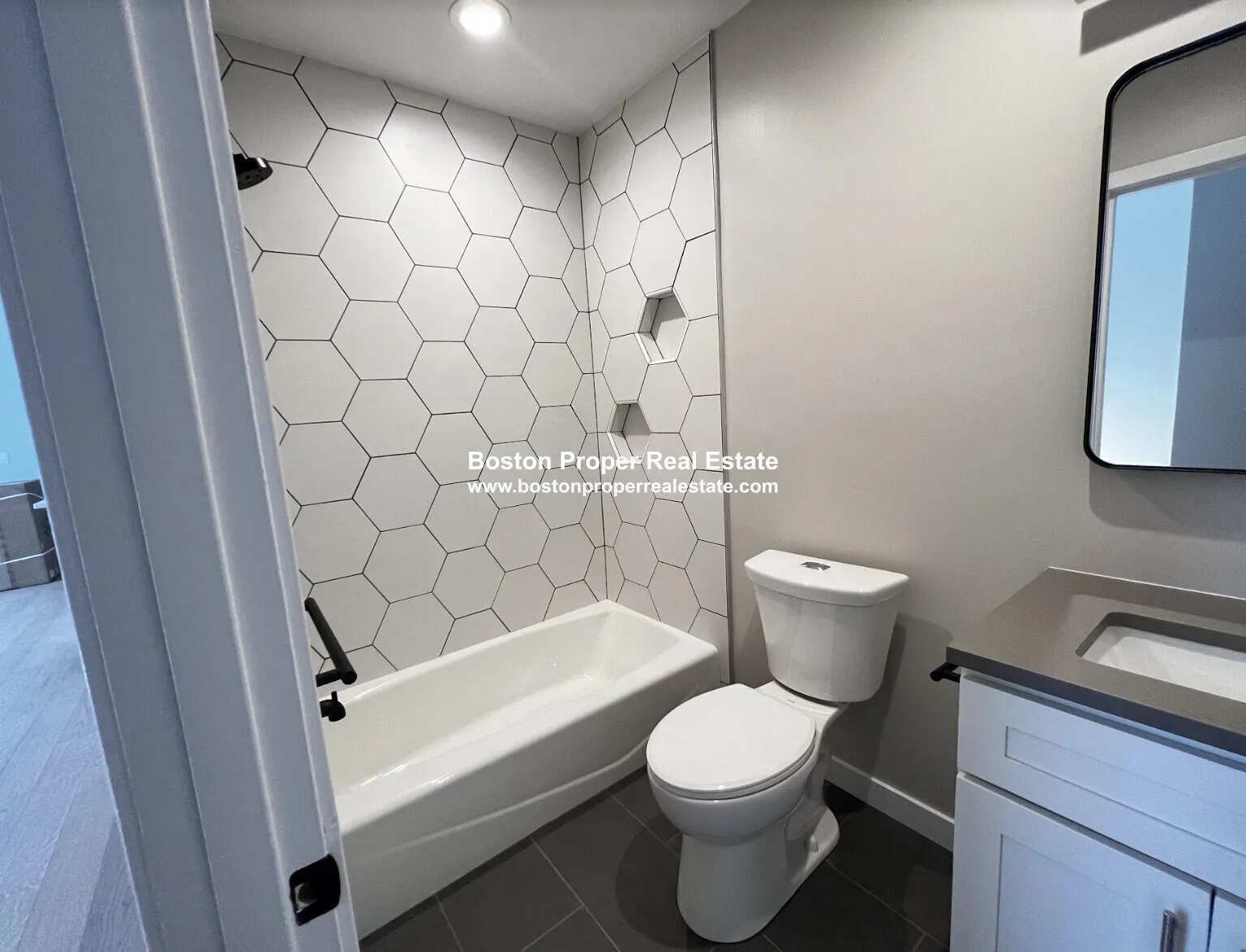 2 bed, 1 bath apartment for rent at 1661 Washington St Unit 306, South End — photo 3 of 8