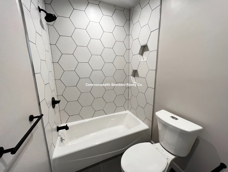 2 bed, 1 bath apartment for rent at 1661 Washington St Unit 306, South End — photo 13 of 19