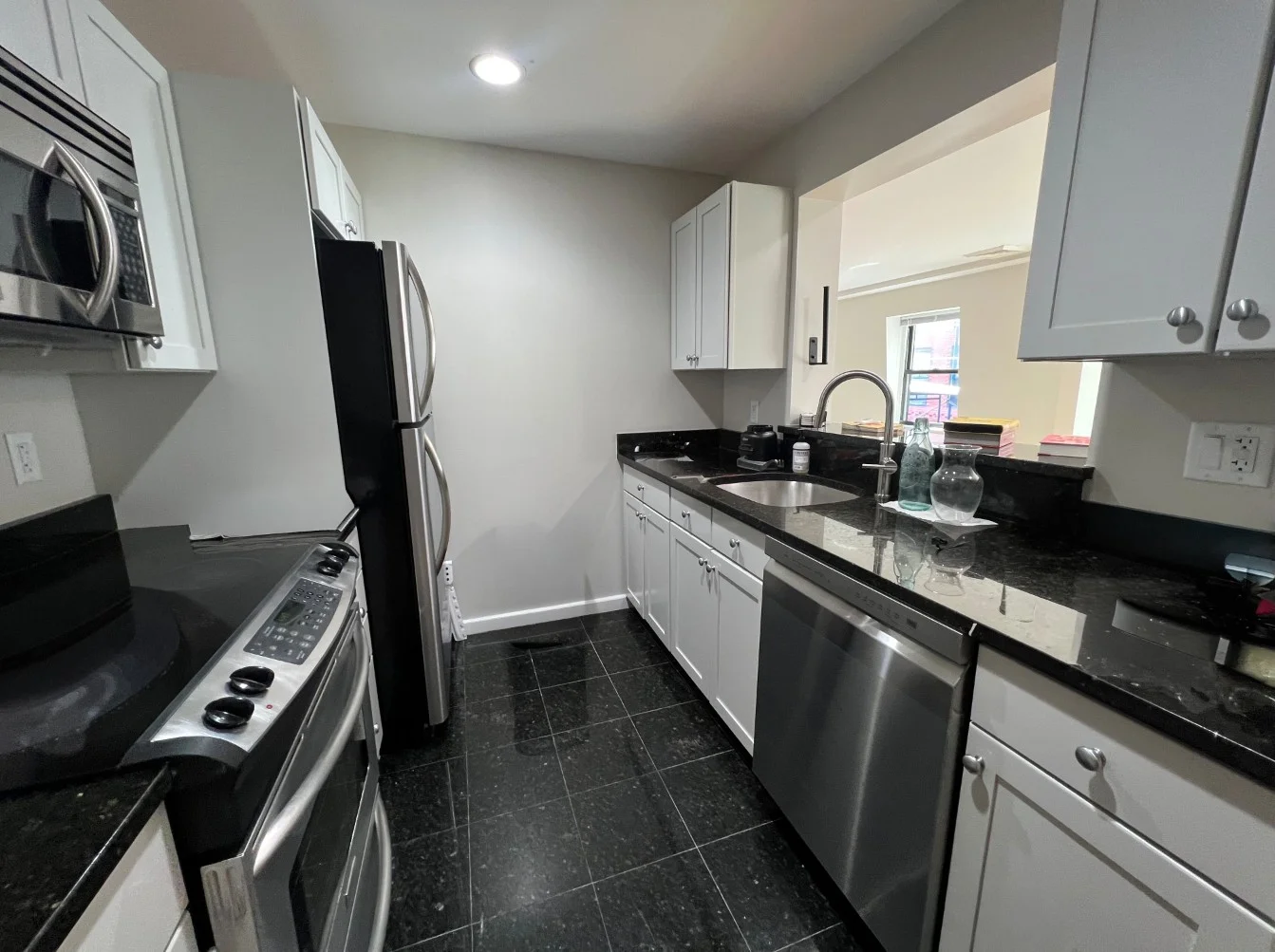 2 bed, 2 bath apartment for rent at 1661 Washington St Unit 403, South End — photo 3 of 11