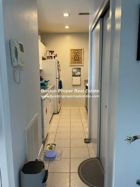 1 bed, 1 bath apartment for rent at 1661 Washington St Unit 602, South End — photo 2 of 15