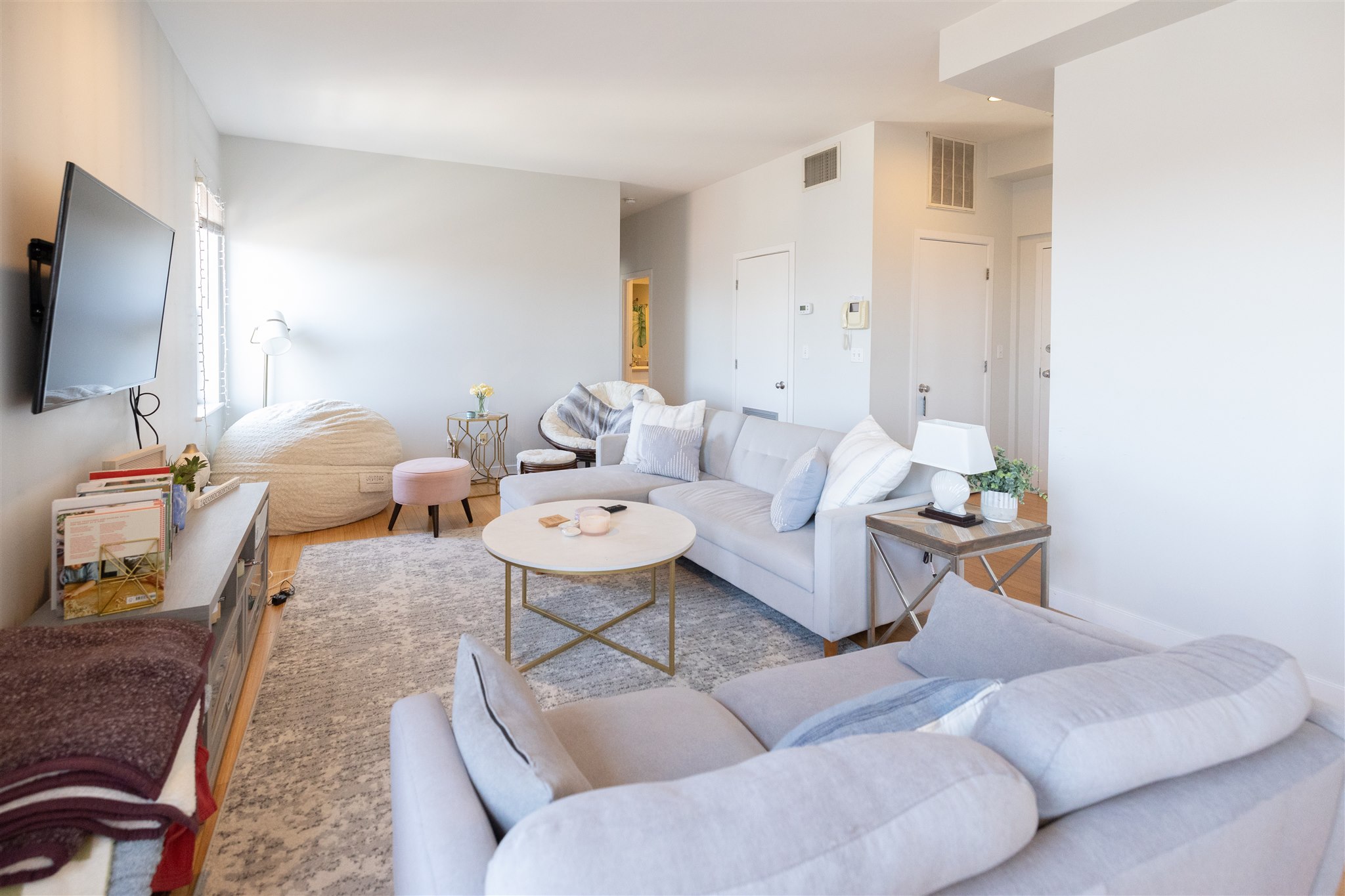 2 bed, 1 bath apartment for rent at 1661 Washington St Unit 605, South End — photo 4 of 40