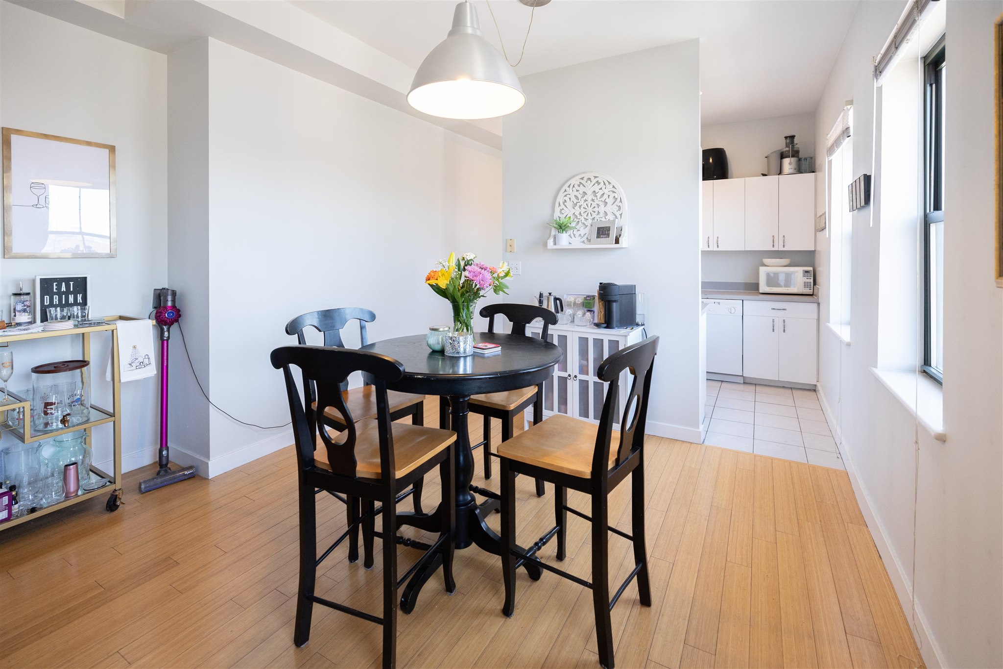 2 bed, 1 bath apartment for rent at 1661 Washington St Unit 605, South End — photo 3 of 40