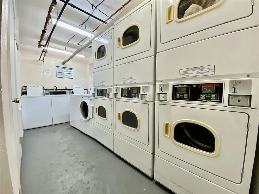 2 bed, 1 bath apartment for rent at 1662 Commonwealth Ave Unit 11, Brighton — photo 8 of 10