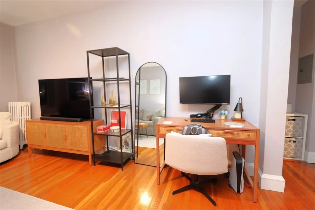1 bed, 1 bath apartment for rent at 1662 Commonwealth Ave Unit 45, Brighton — photo 5 of 19
