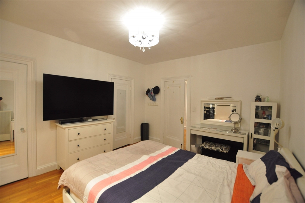 2 bed, 1 bath apartment for rent at 1662 Commonwealth Unit 21, Brighton — photo 4 of 6