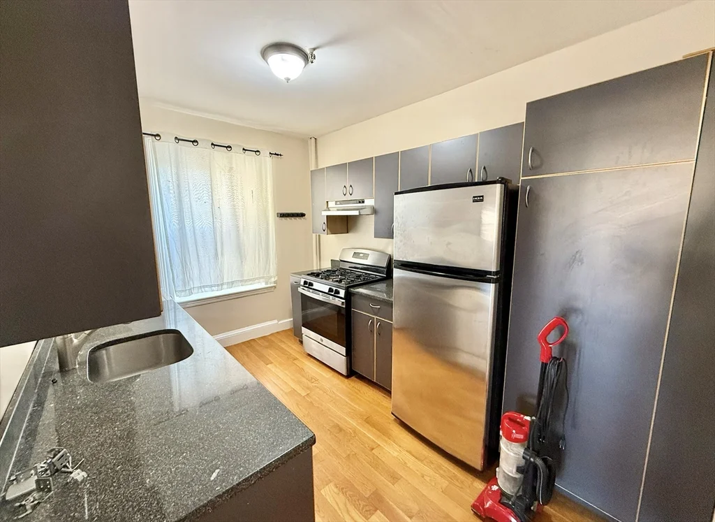 2 bed, 1 bath apartment for rent at 1662 Commonwealth Unit 52, Brighton — photo 6 of 10