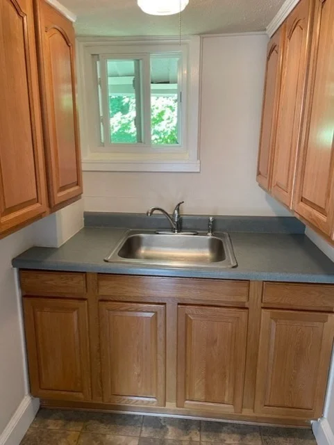 1 bed, 1 bath apartment for rent at 1664 Main St Unit 2nd flr, Holden — photo 5 of 9