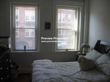 1 bed, 1 bath apartment for rent at 1665 Commonwealth Ave Unit 4P, Brighton — photo 2 of 5