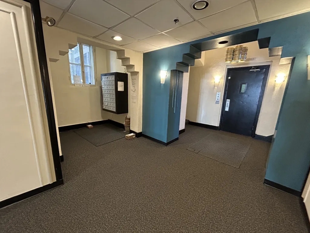 1 bed, 1 bath apartment for rent at 1666 Commonwealth Ave Unit 24, Brighton — photo 13 of 17